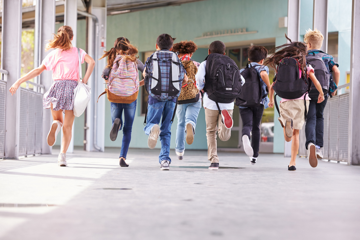 La scuola non deve sostituirsi alla vita: le vacanze ne restituiranno un po’ agli studenti