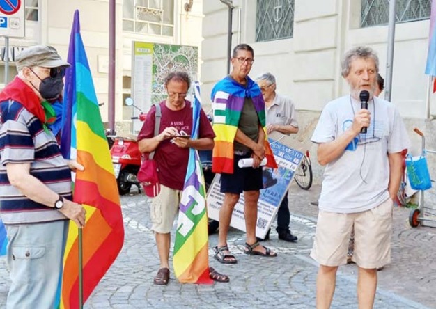 IVREA – Venticinque associazioni  in piazza per la pace