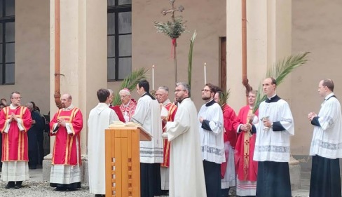 IVREA – Nell’attesa del Redentore “Osanna, benedetto colui che viene nel nome del Signore”