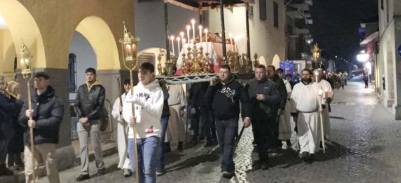 VEROLENGO – Processione del Cristo Morto, tantissimi i partecipanti all’antico rito devozionale