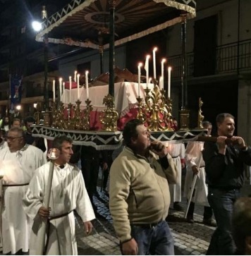 VEROLENGO – La comunità si prepara alla Processione del Cristo Morto