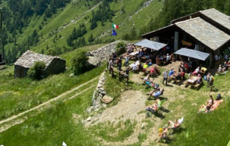 VALPRATO – Apericena in quota al Rifugio Ciavanassa  