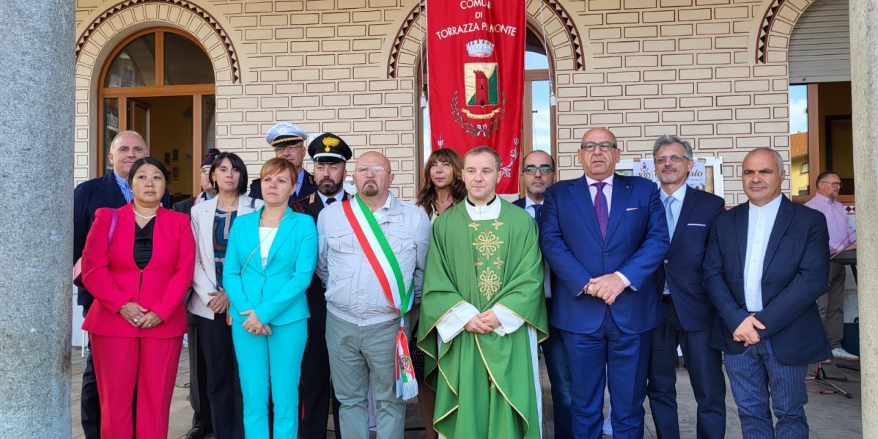 TORRAZZA – Che festa per i primi  100 anni del Comune