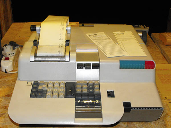 Buon compleanno Perottina! Con la Olivetti Programma 101 nacque l’idea del desktop computer. Il primo prototipo compie 60 anni