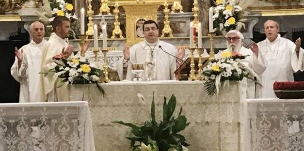 VEROLENGO – Monsignor Farinella ha presieduto la Messa per la Novena della Madonnina