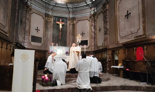 IVREA – Mons. Edaordo predica la Novena di Natale in San Maurizio