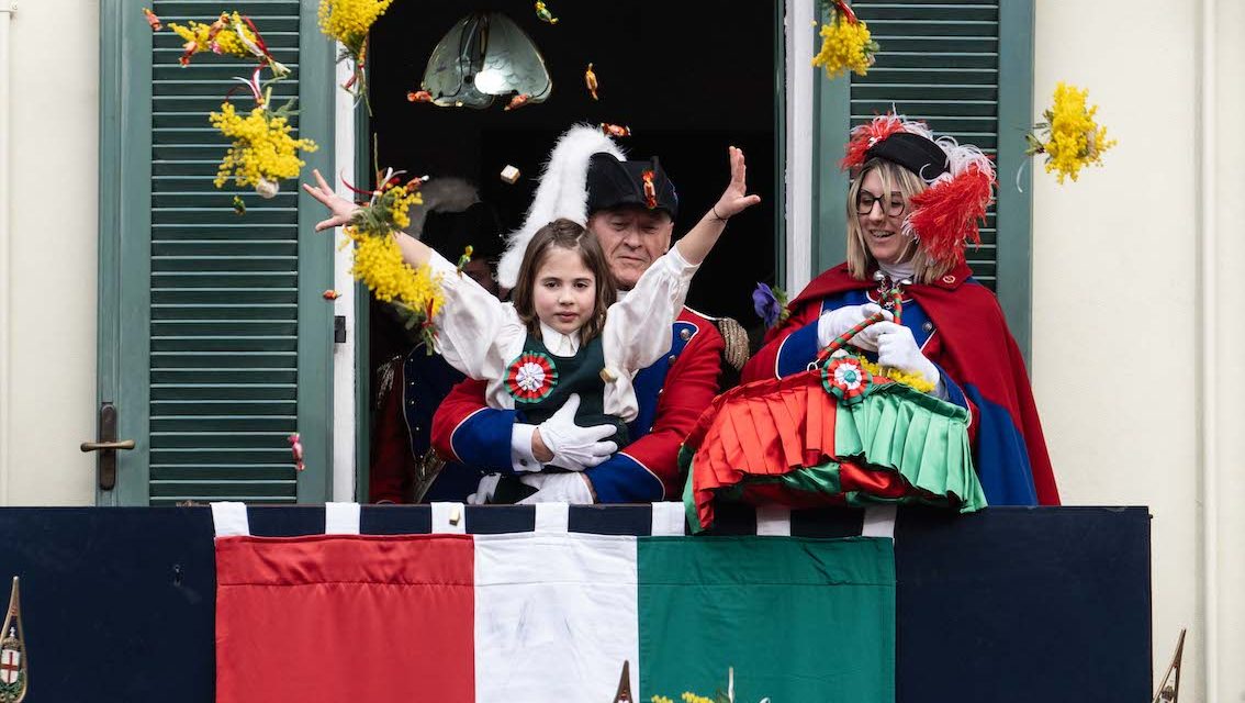 STORICO CARNEVALE DI IVREA – Appuntamento per le Alzate degli Abbà